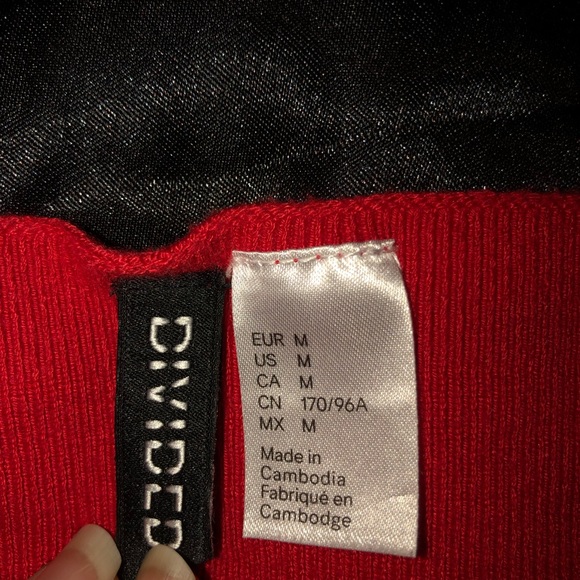 Off shoulder crop top❣️ - Picture 4 of 4